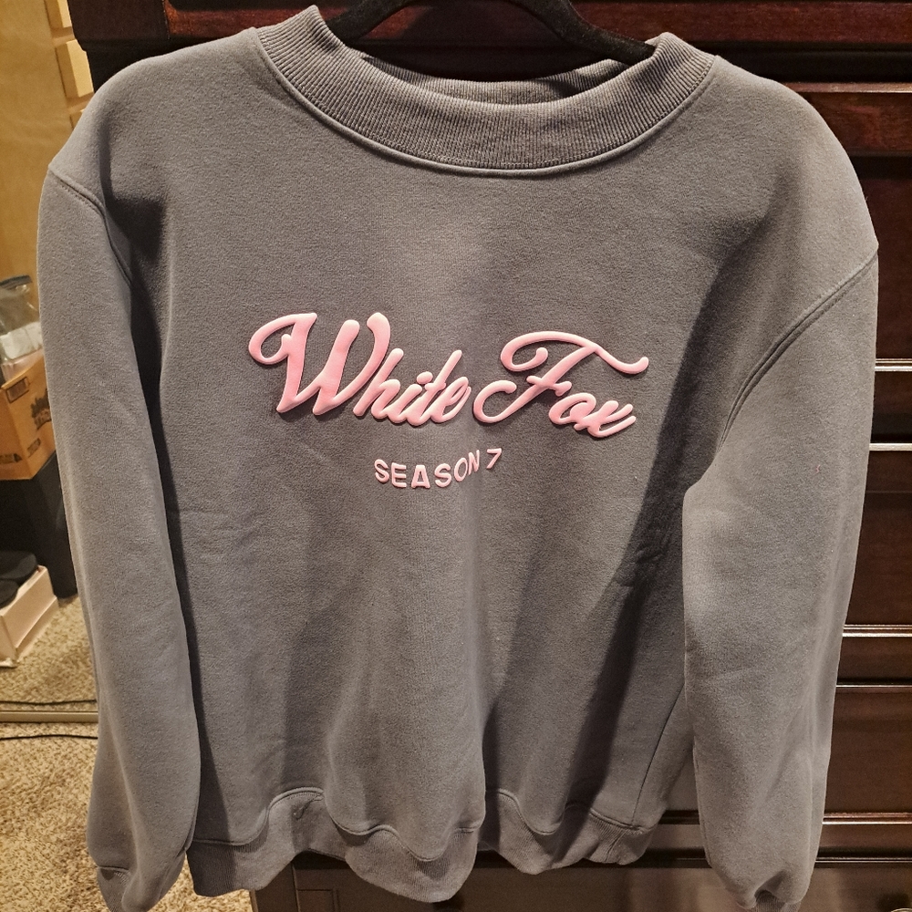 White Fox Boutique- Sweat Shirt